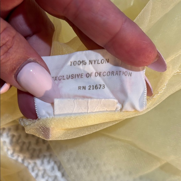 🌹Vintage Mode O’Day Yellow Lace Trimmed Sheer Robe - Picture 6 of 7